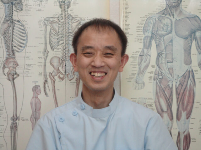 大分で開業35年、延べ325万人超の治療実績を持つ利光先生